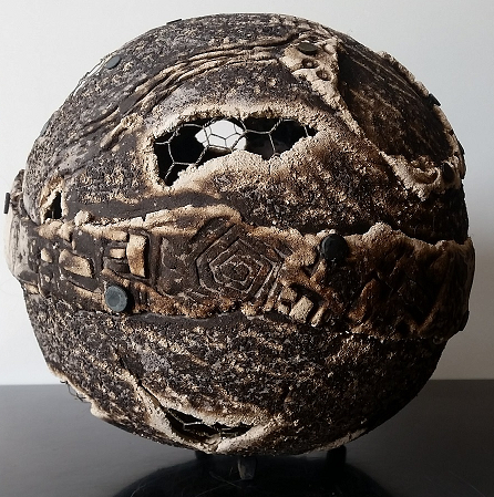 Atelier Chris C�ramique Raku poterie raku Obvara avec m�tal puy de dome Clermont-Ferrand